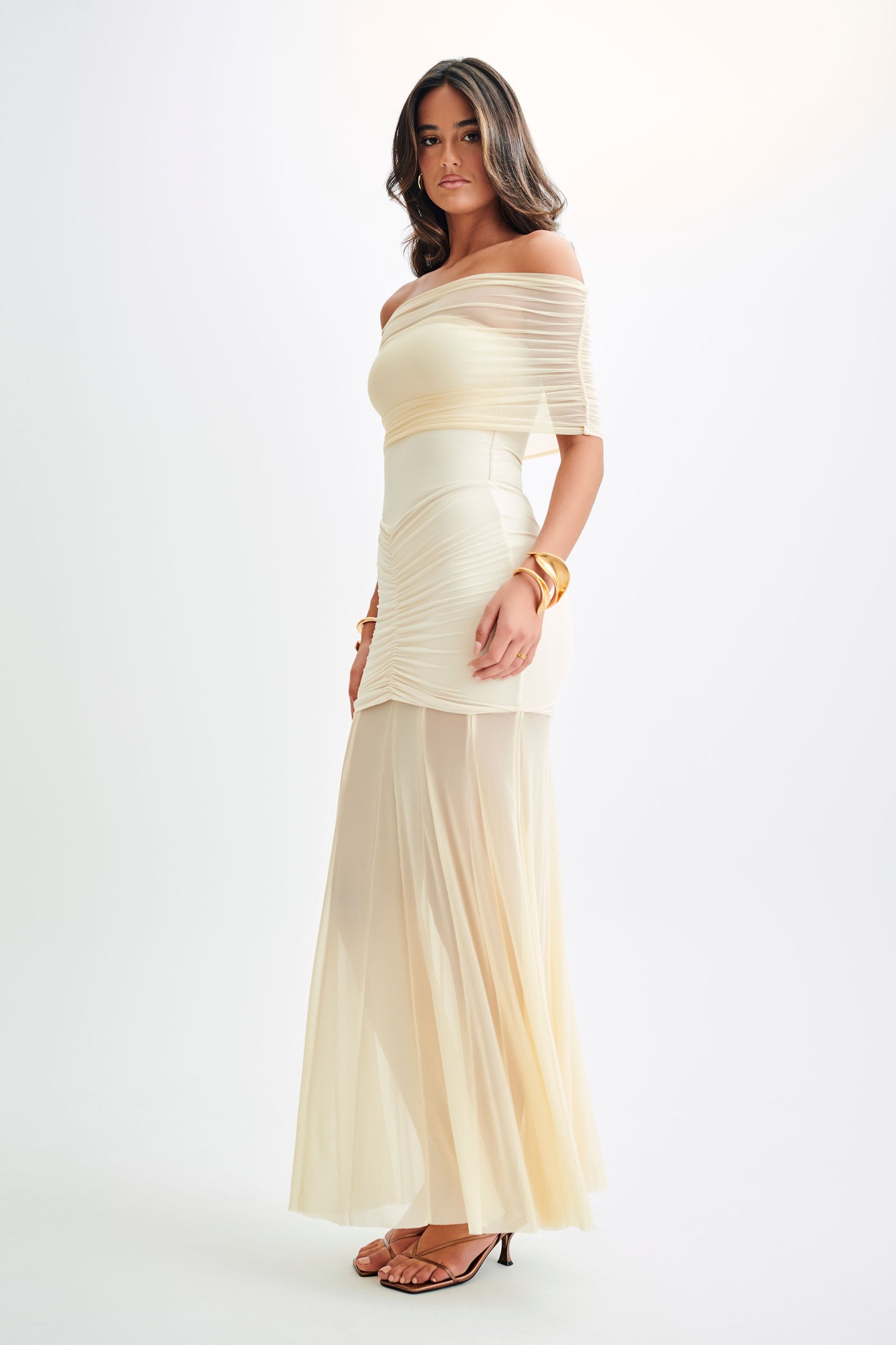 Caspian Slinky Ve File Off Shoulder Maxi Elbise - Ivory
