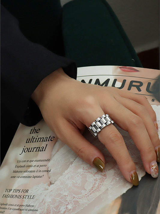 Gizli Tutulan Yüzük