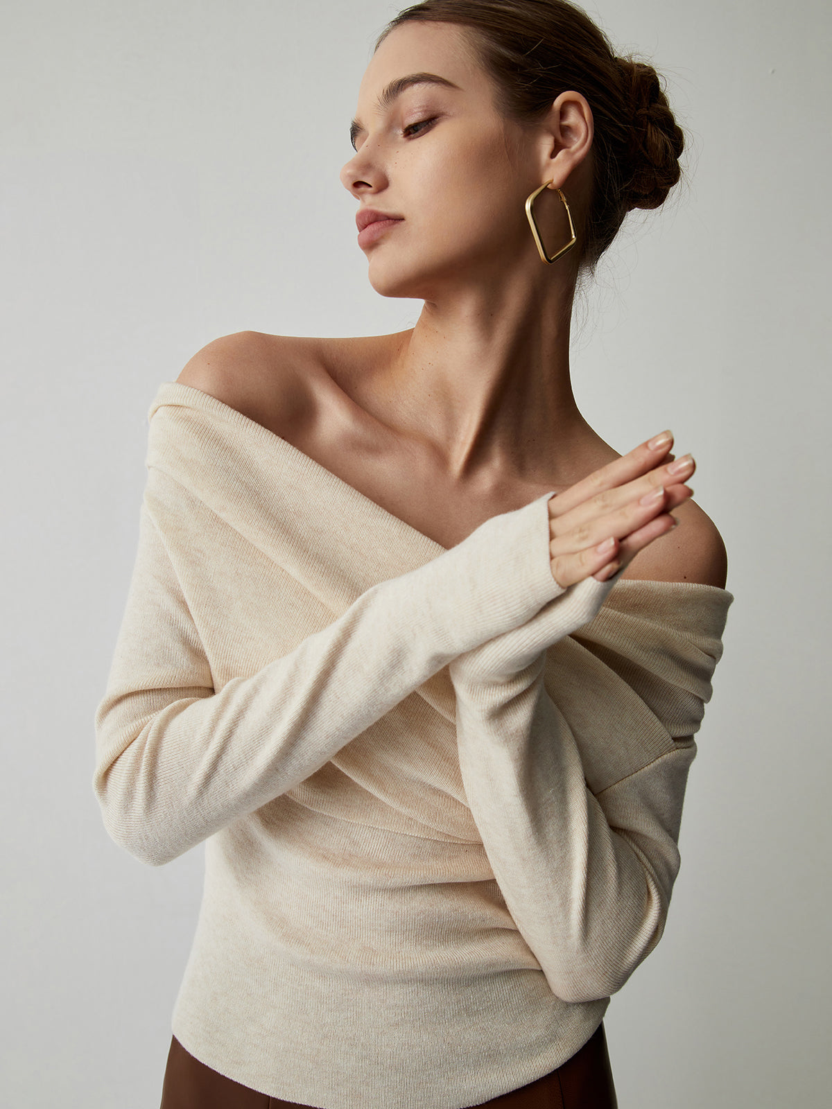 Open Shoulder Wrapped Long Sleeve Knit Top