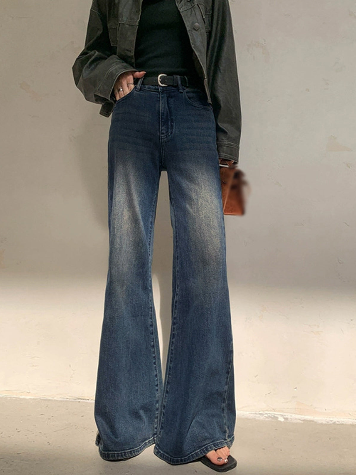 Eski Stil Düşük Bel Yıkanmış Geniş Paça Kot Pantolon