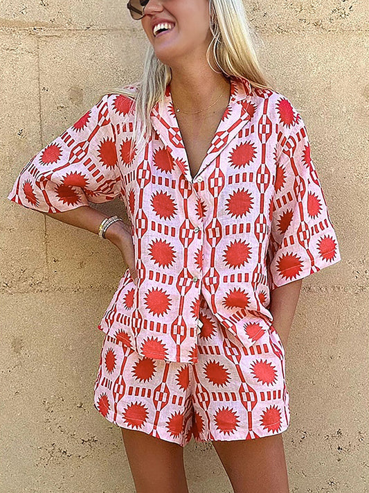 Tropikal Desen Çekmeli Şort Takımı