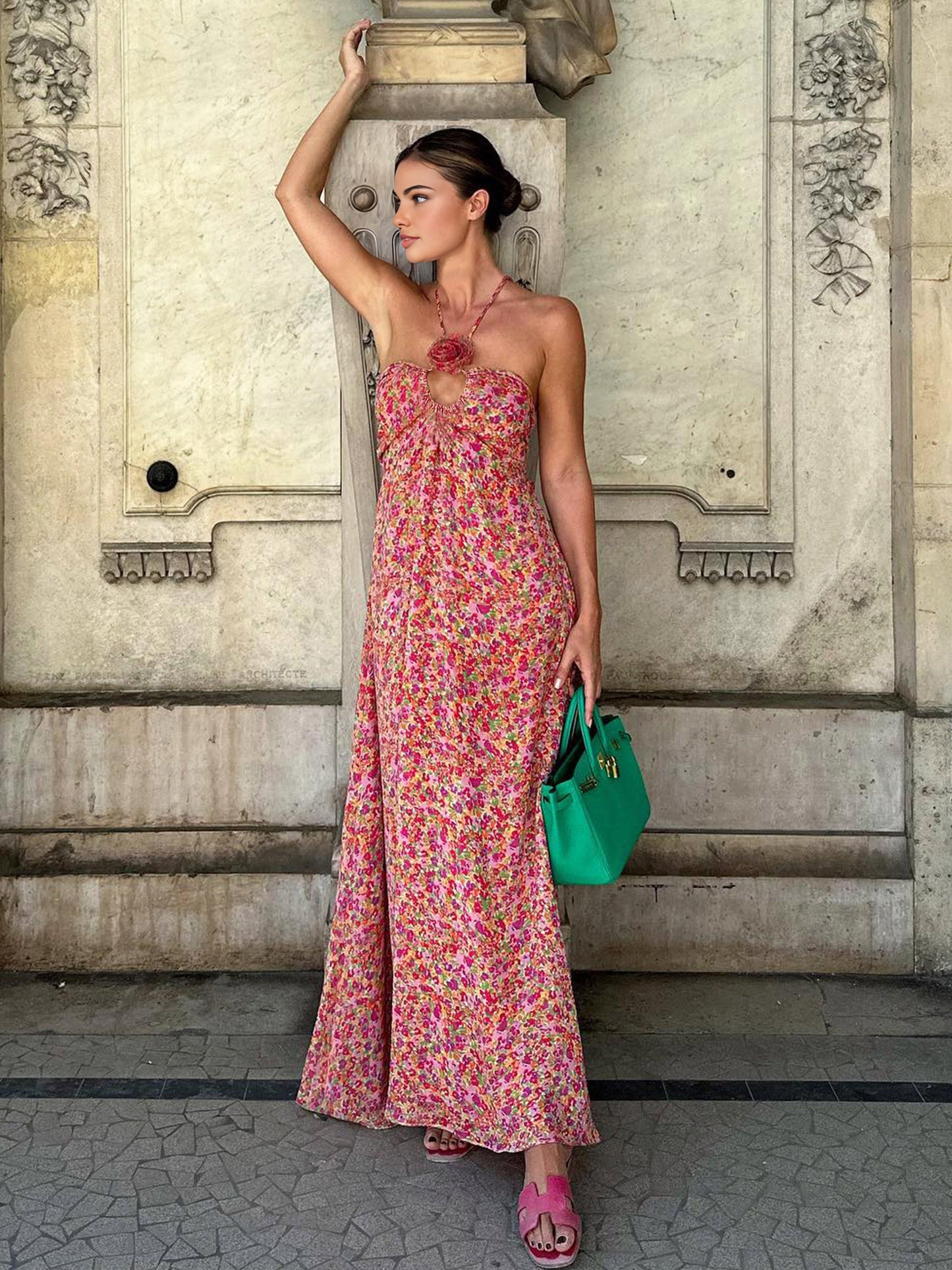 Boho Çiçek Desenli Roset Dekor Askılı Uzun Elbise