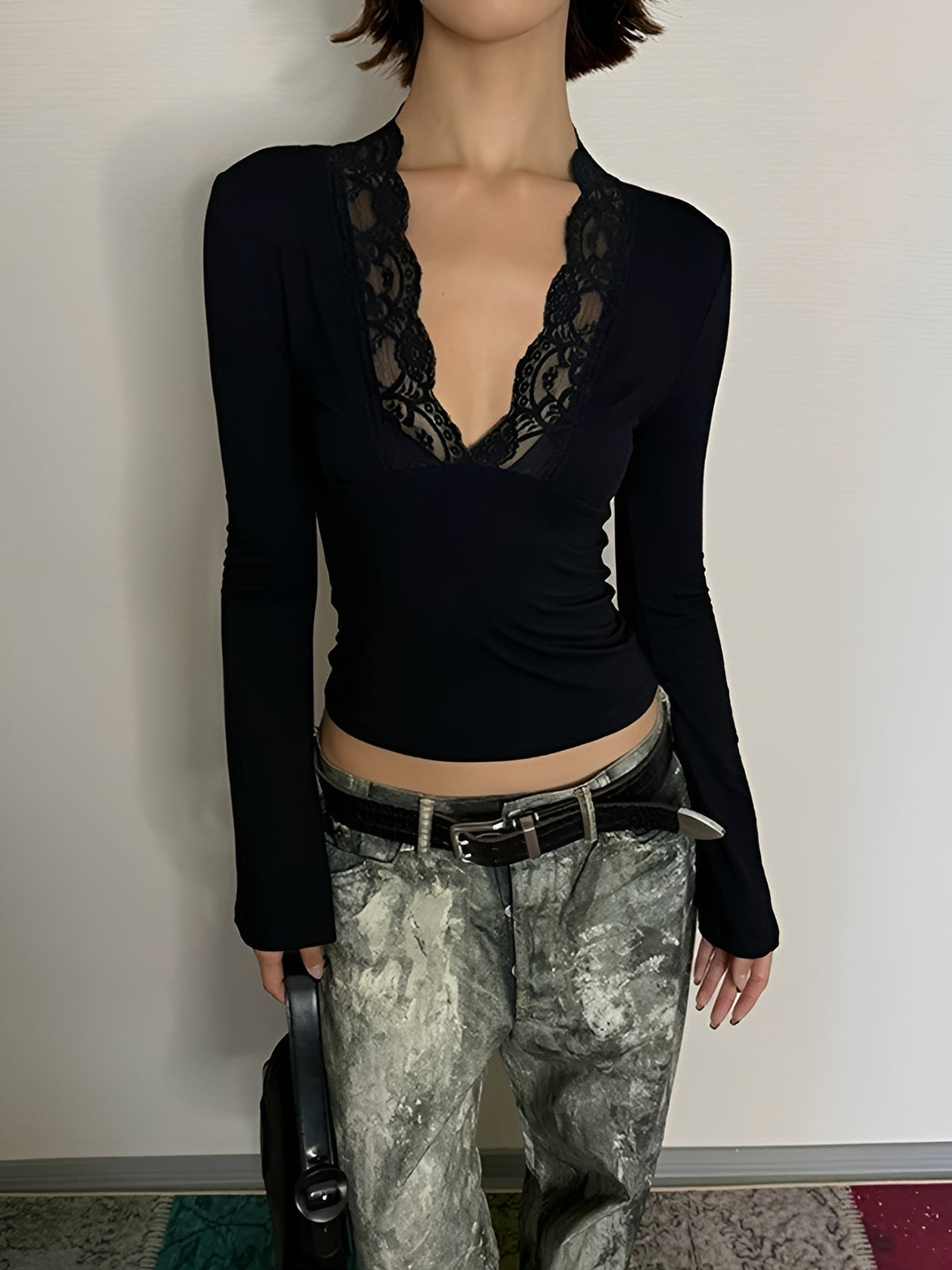 Lace Appliqué V-Neck T-Shirt