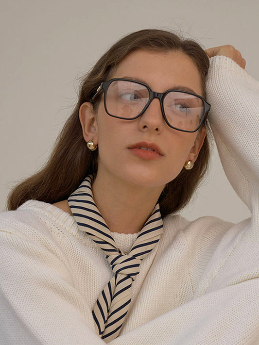 Altın Top Şeklinde Stud Küpeler