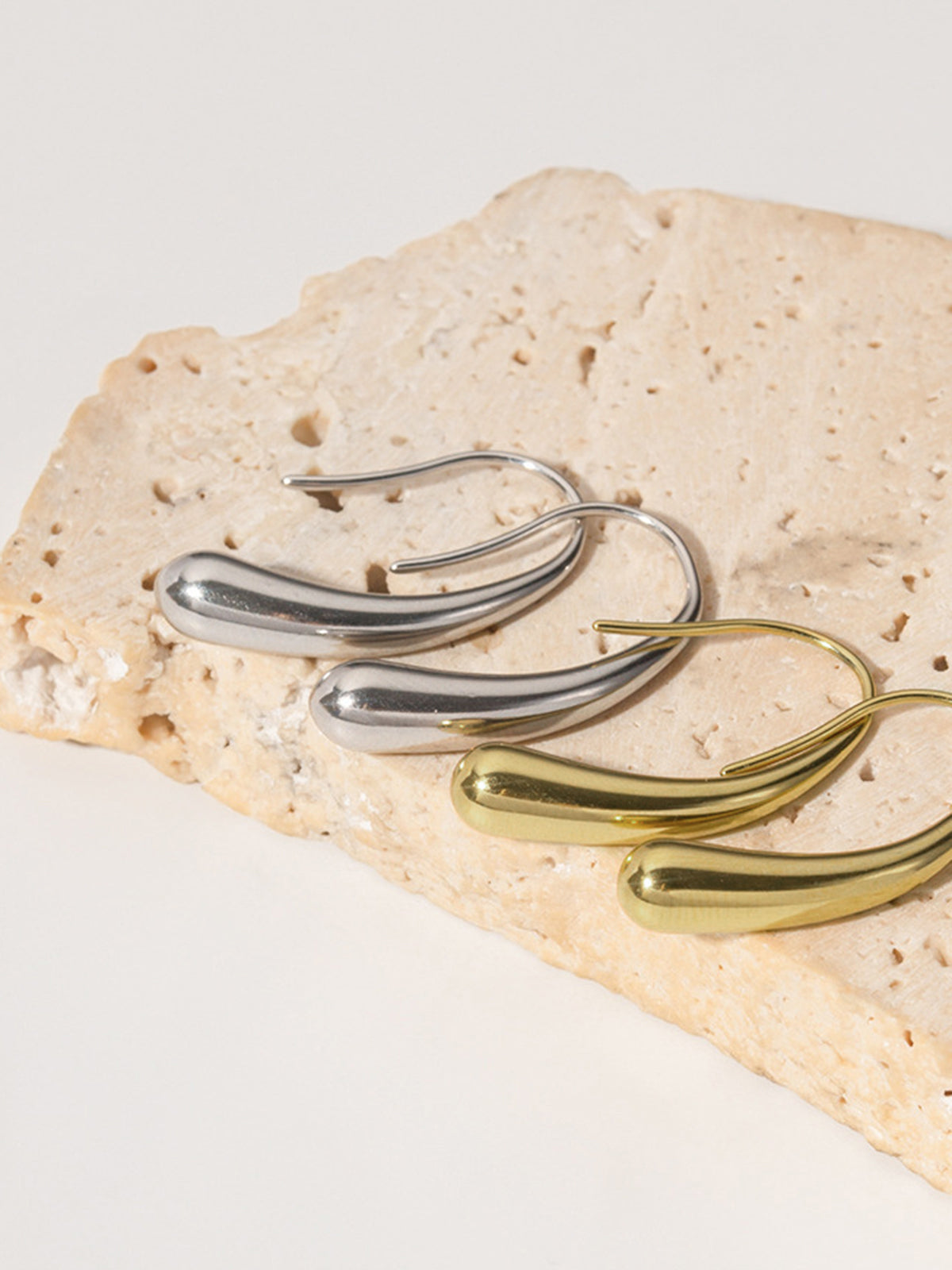 Şık Su Damlası Küpeler