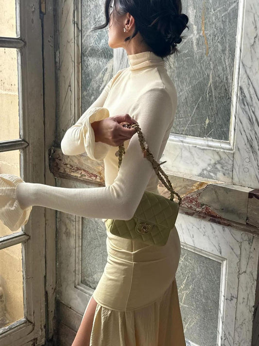 Yüksek Yaka Kabarık Kol Sıfır Tişört