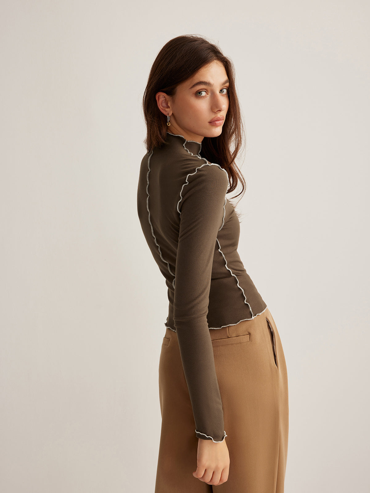 Mock Neck Wave-Piping Jersey Üstü