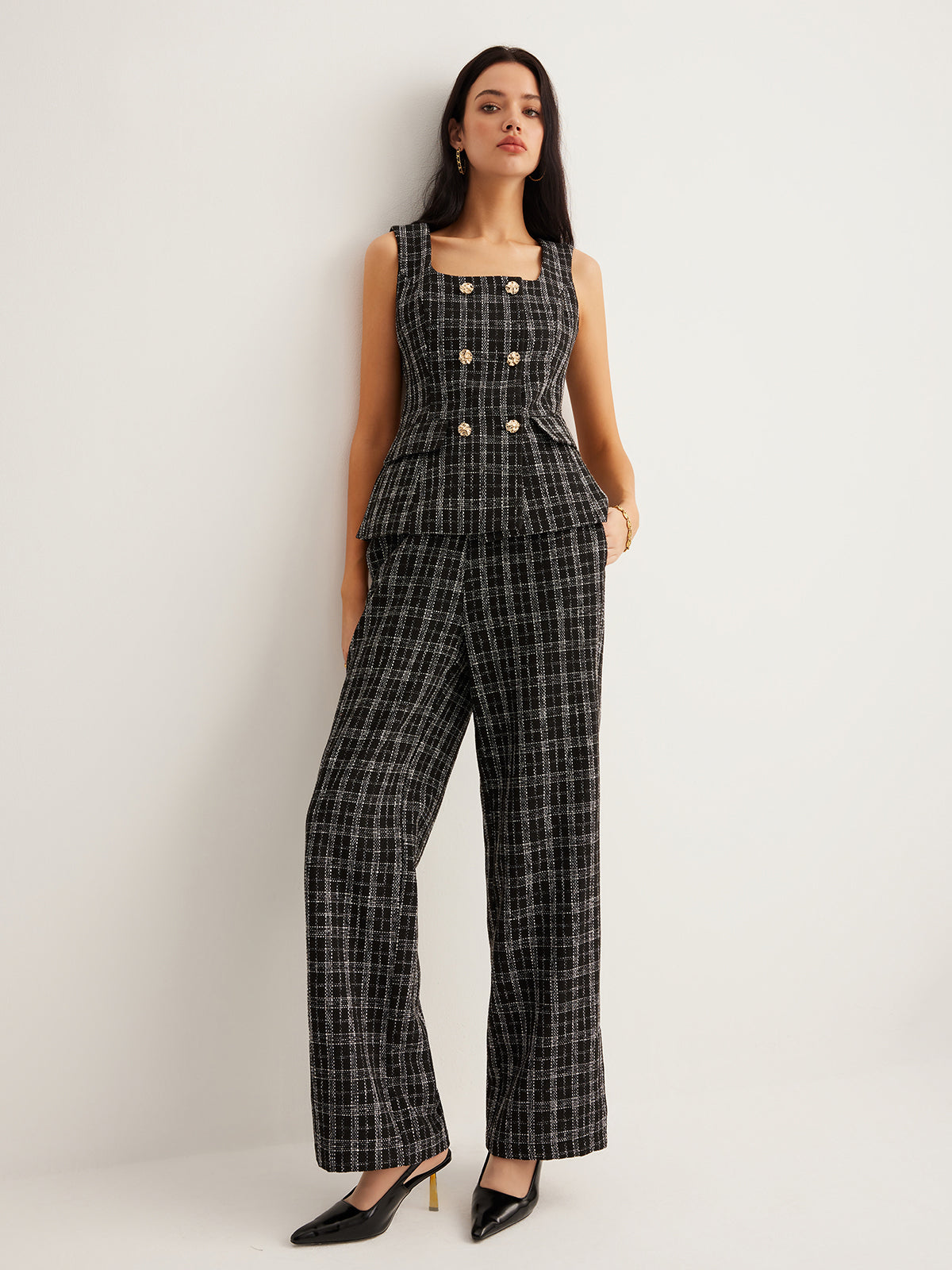 Kontrol Edilmiş Kadife Düğmeli Yelek