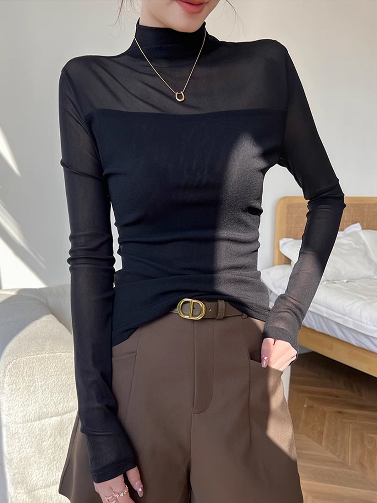 Mocks Neck Şeffaf Ağı Mesh Panel Tişört