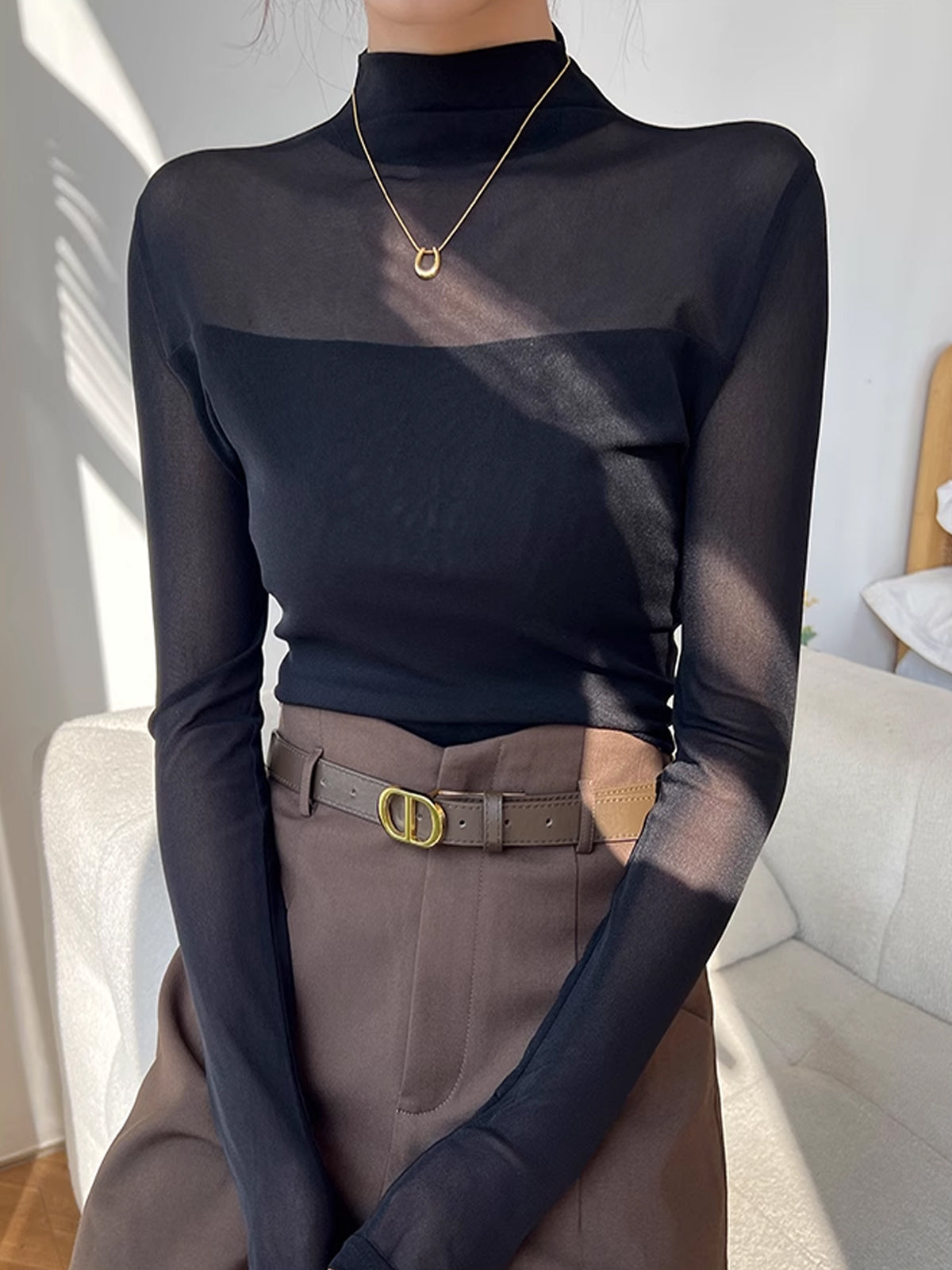 Mocks Neck Şeffaf Ağı Mesh Panel Tişört