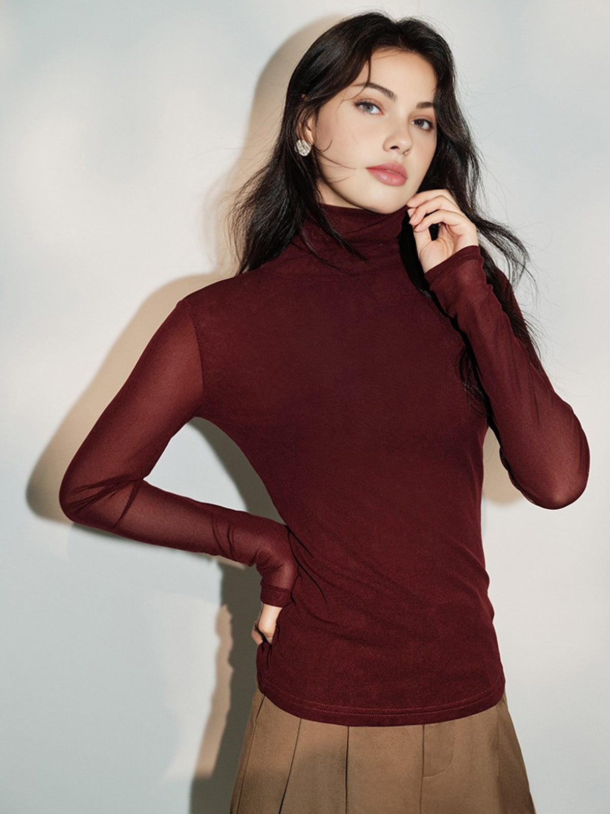 Minimalist Yüksek Yaka Jersey Üst