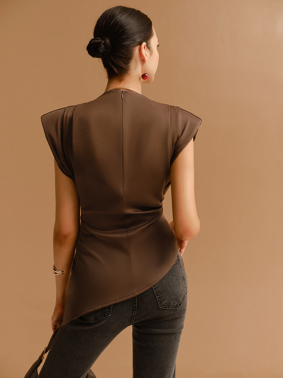Kısa Kol Asimetrik Kenar Skinny Tişört
