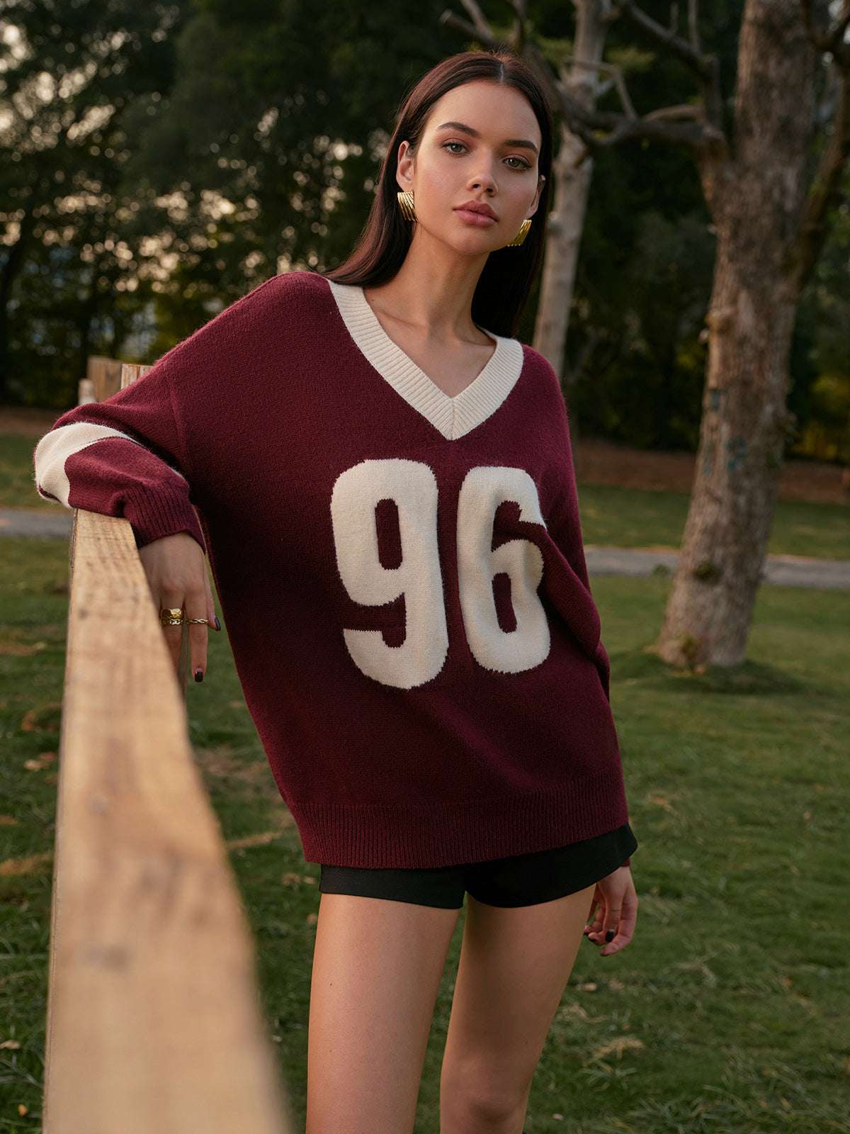 V Yaka Kontrast Sınır Sweatshirt