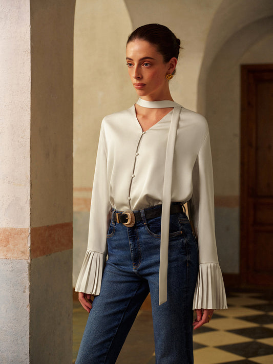 V-Yaka Saten Fıstık Yaka Bluz Ribbonsuz