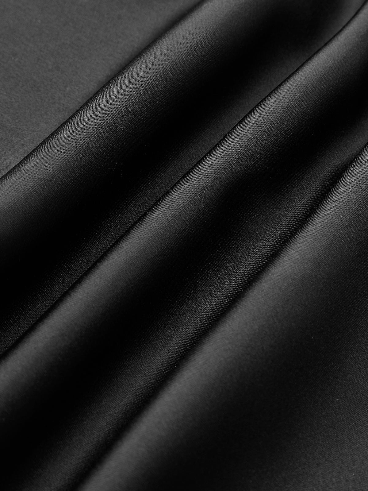 Dantel ve Kanca Detaylı Yüksek Yırtmaç Etek