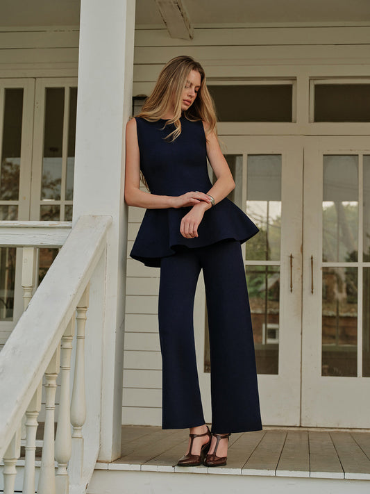 Oval Etek Kolsuz Triko Üst