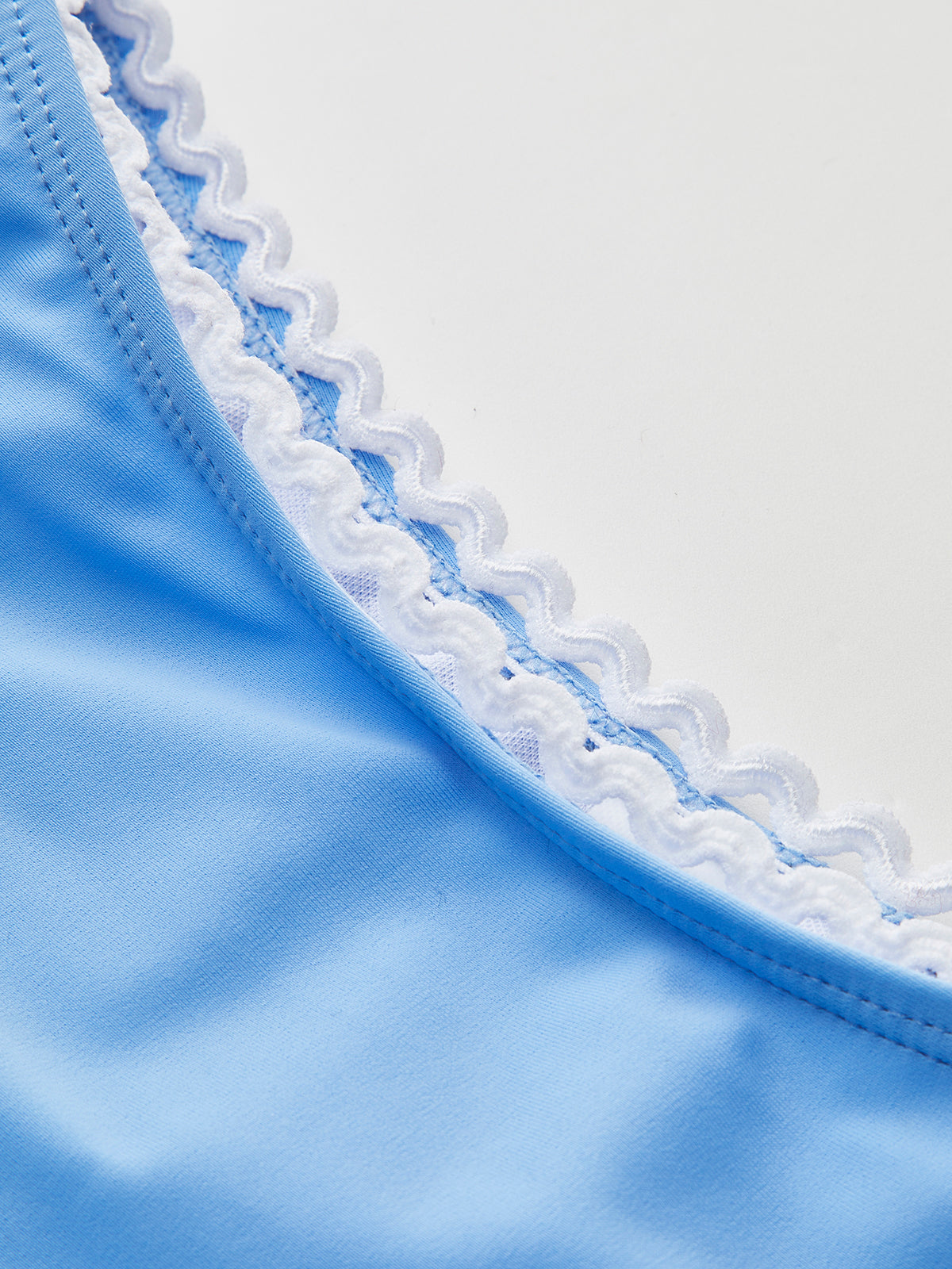 Dalgıç Kenarlı Bikini Takımı