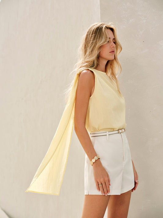 Yarı Şeffaf Kapüşon Yaka Kemerli Arka Bluz