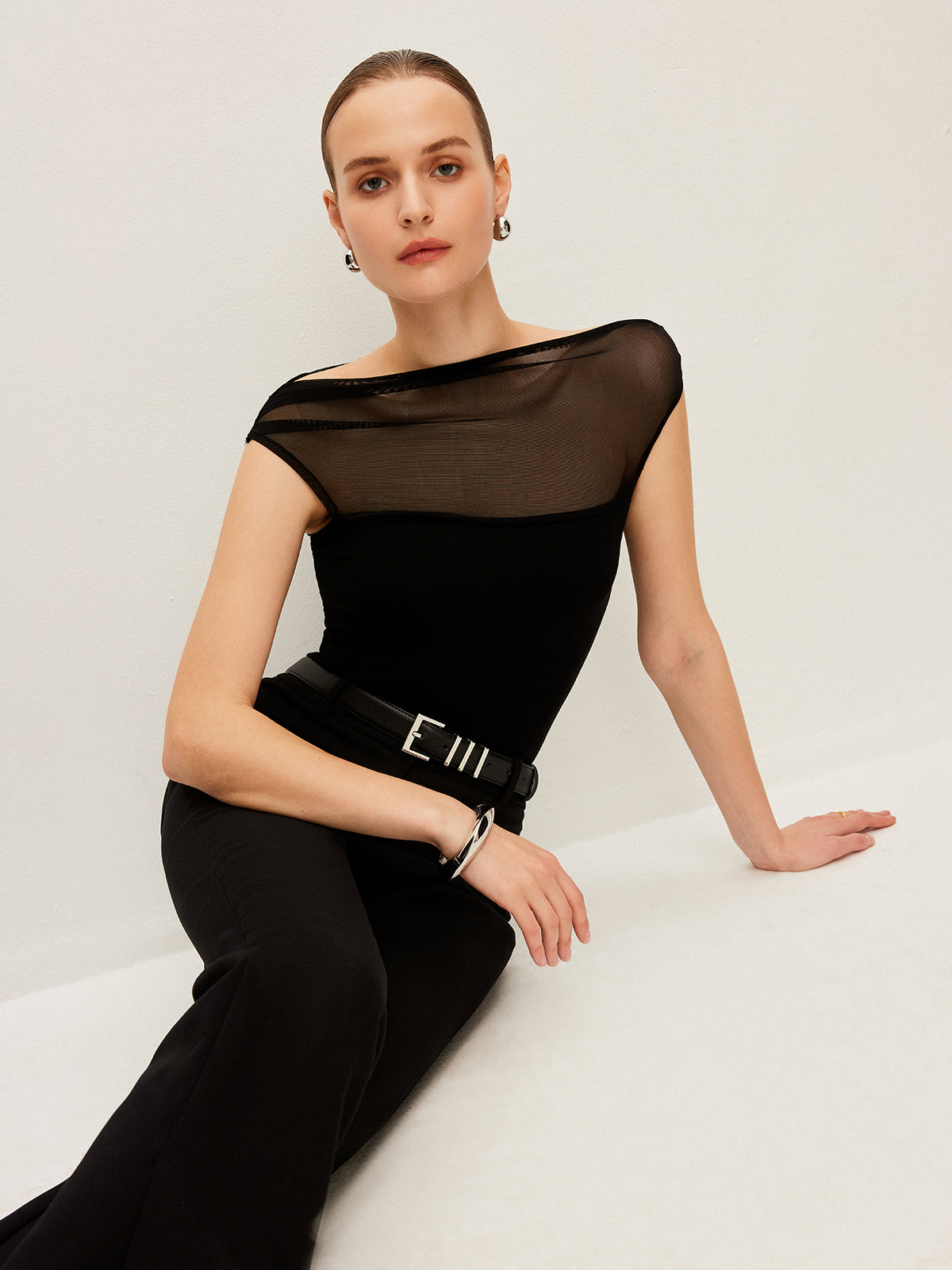 Yarı Şeffaf Ağı Mesh Panel Bot Yaka T-Shirt