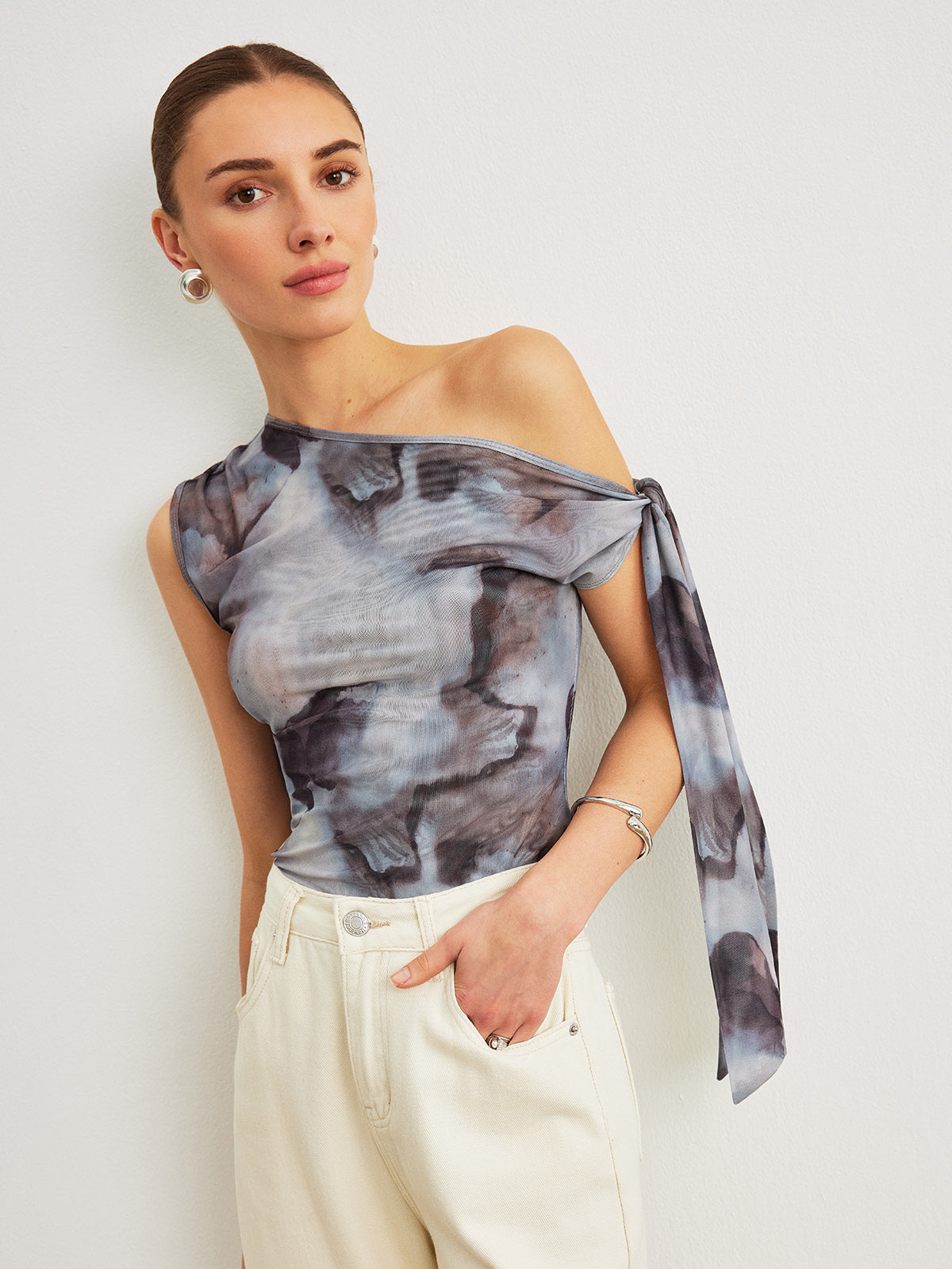 Boho Baskı Asimetrik Yaka Ağ Mesh Drapeli Bluz