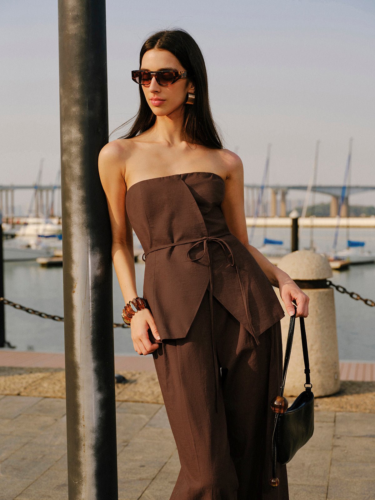 Pamuk ve Keten Kayışsız Peplum Bluz ve Bağlama
