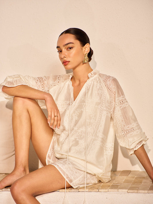 İşlemeli Detaylı Uzun Kollu Kısa Pantolon Takımı