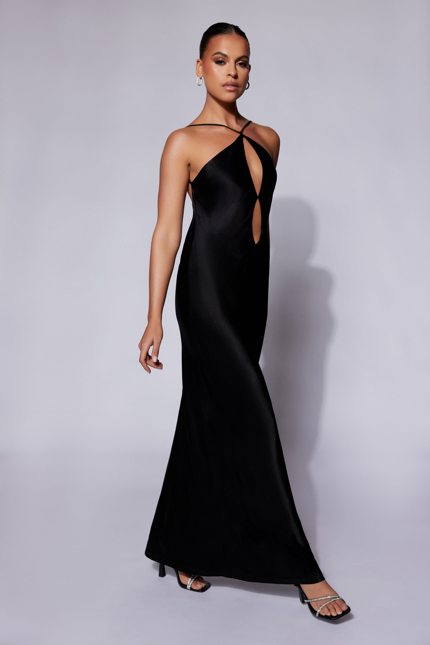 Lucia Saten Kesik Maxi Elbise - Siyah