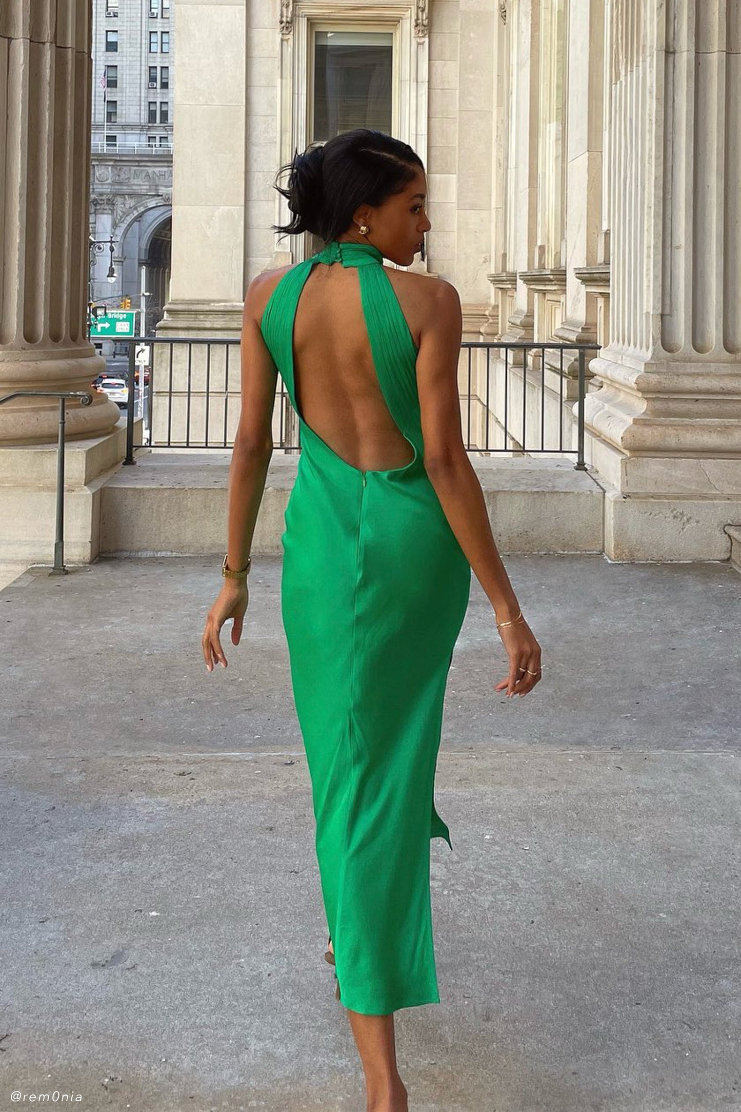 Claire Satin Drape Back Maxi Elbise Yırtmaçlı - Yeşil