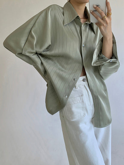 Charlotte Oversized Düğmeli Yaka Gömlek