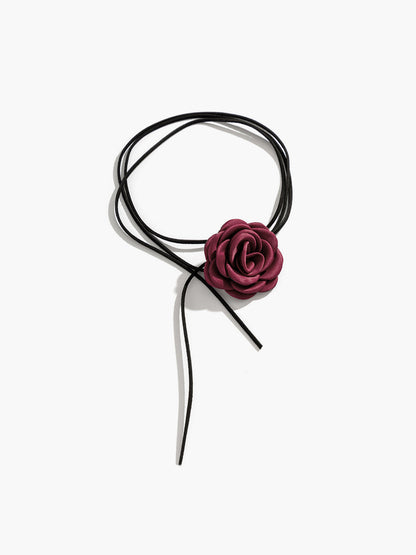 Rosette Bud Choker Kolye
