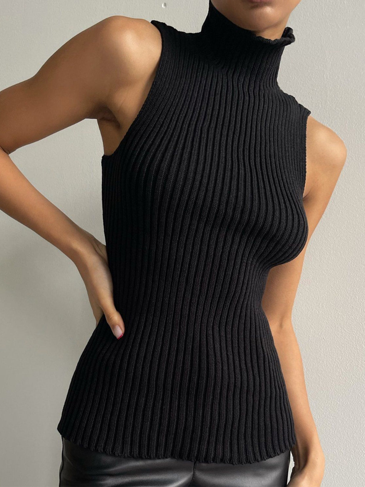 Minimalist Yüksek Yaka Rib Hırka Üst