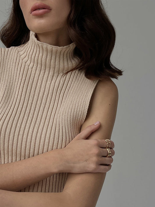Minimalist Yüksek Yaka Rib Hırka Üst
