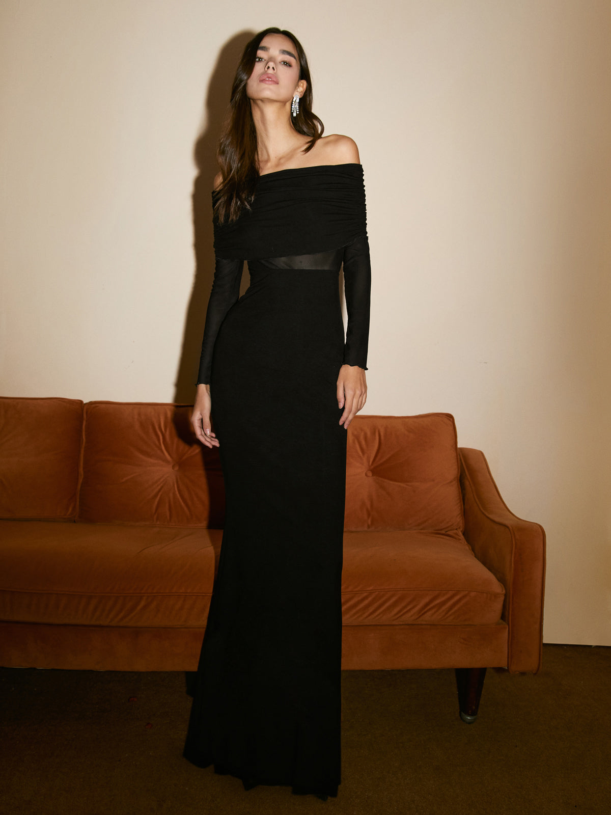 Yarı Şeffaf Tek Omuzlu File Uzun Kolu Uzun Elbise