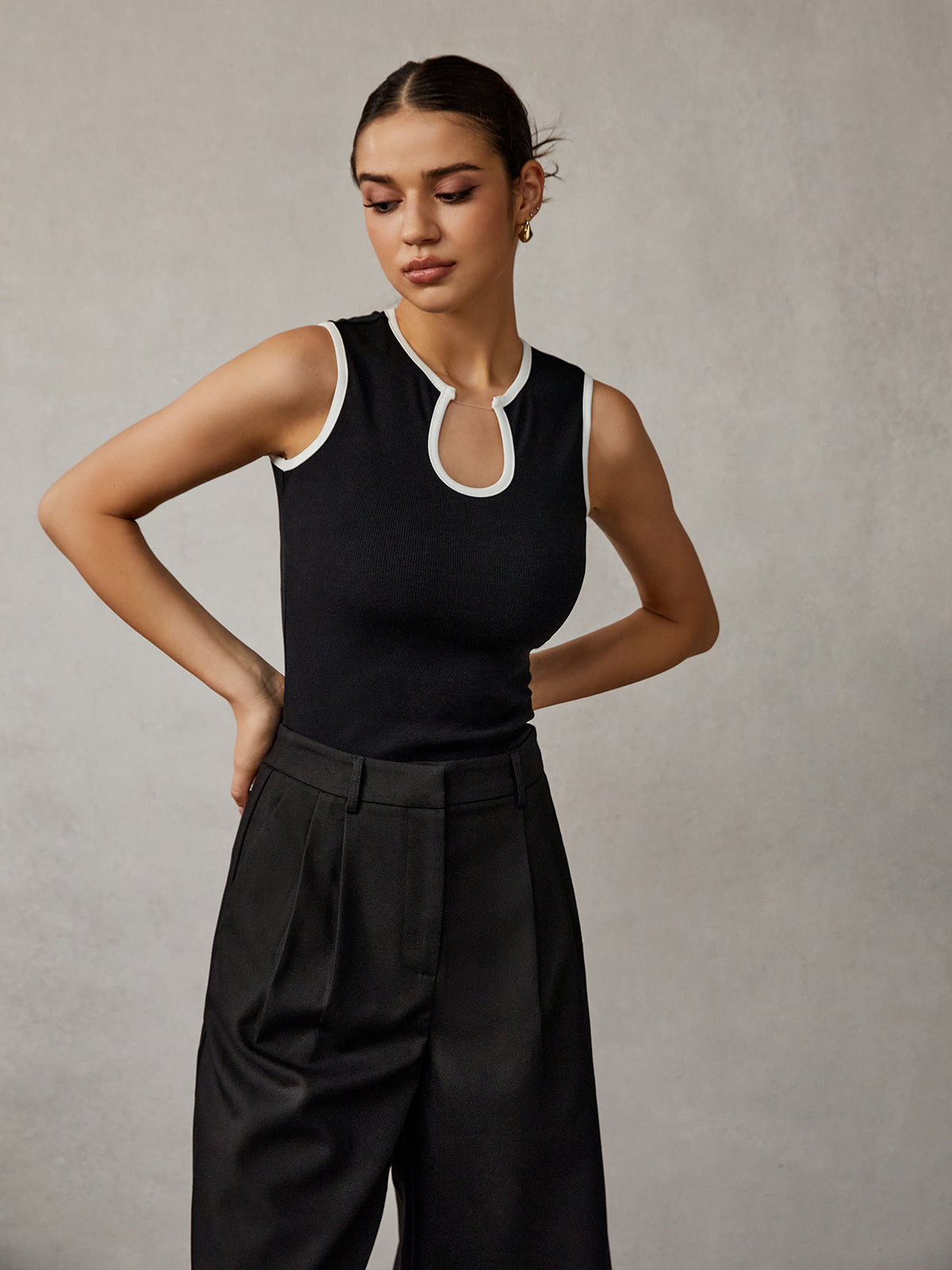 Zıt Bağlama Anahtar Yaka Tank Top
