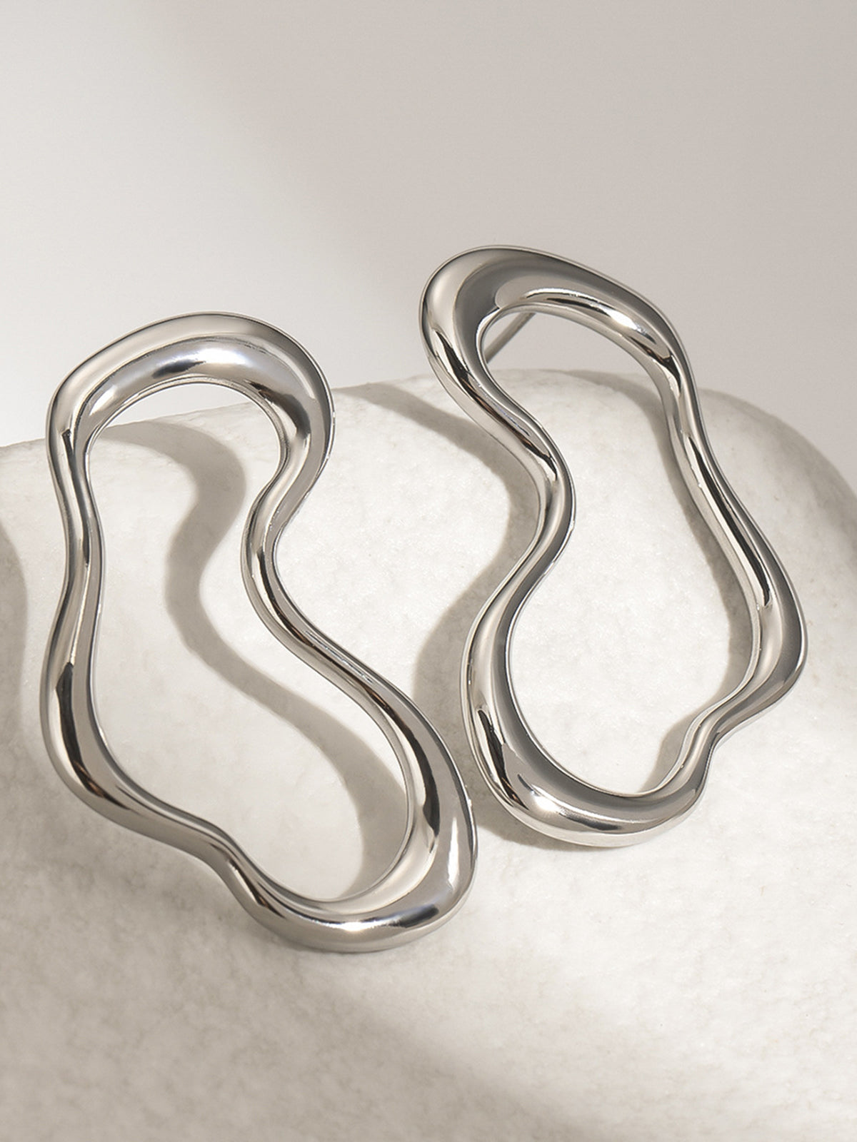 Düzensiz Metal Küpe