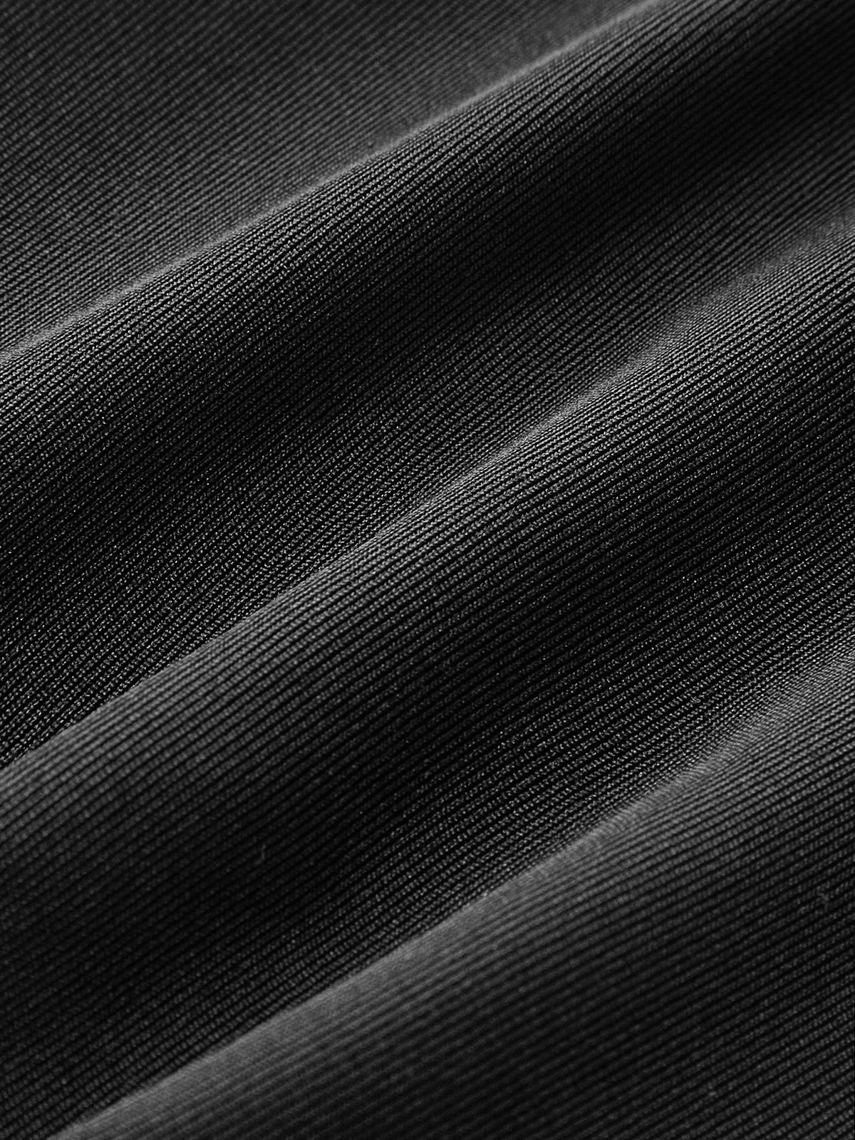 Çivili Detaylı Volanlı Askılı Üst