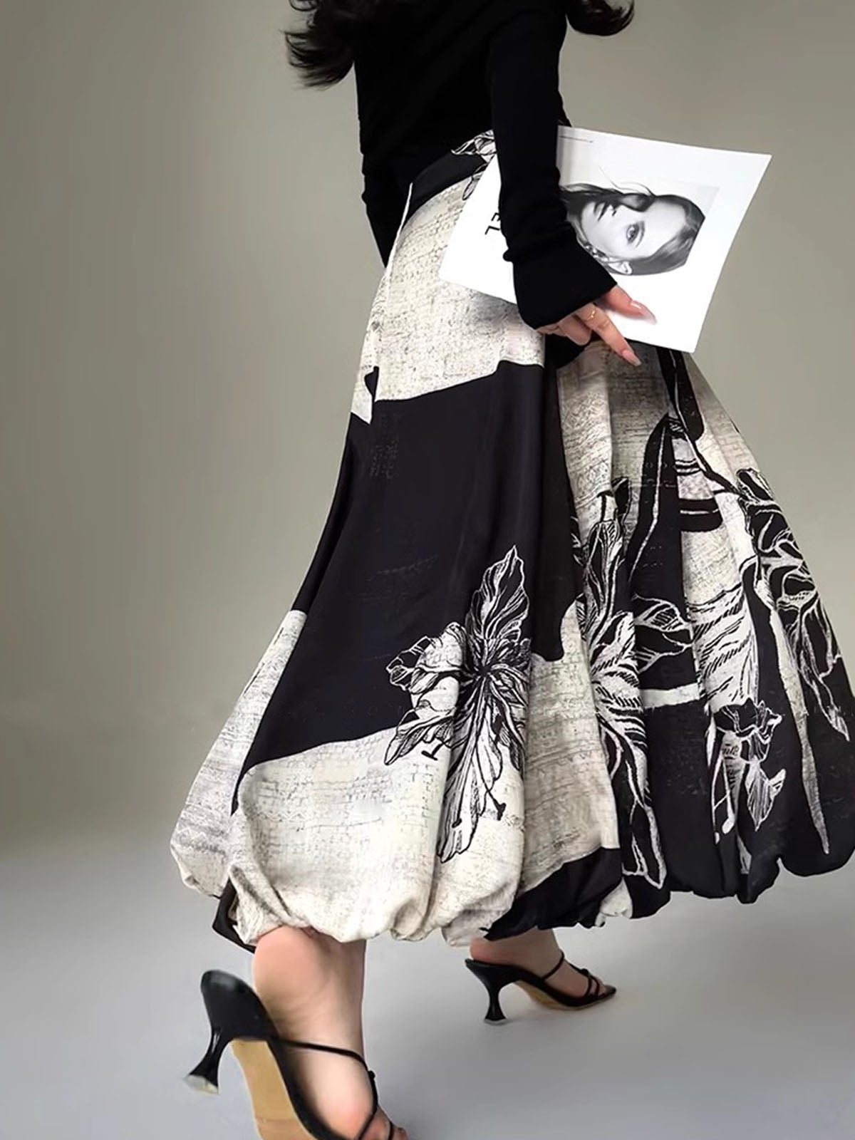 Bud Bel Kısmında Fermuarlı Midi Etek