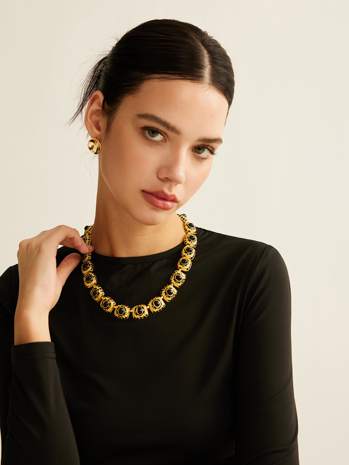 Eski Stil Emaye Kolye