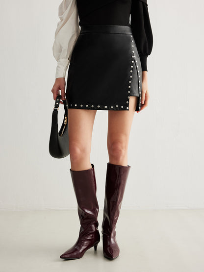 Yarık Düğmeli Süet Mini Etek