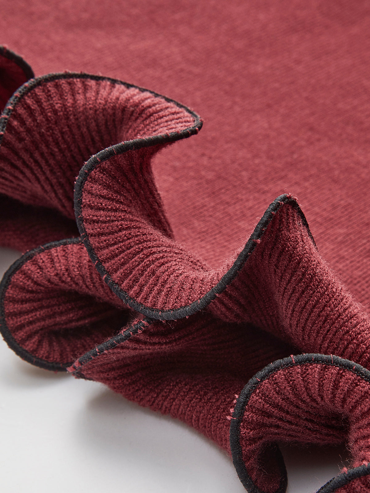 Kontrast Pileli Dar Elbise