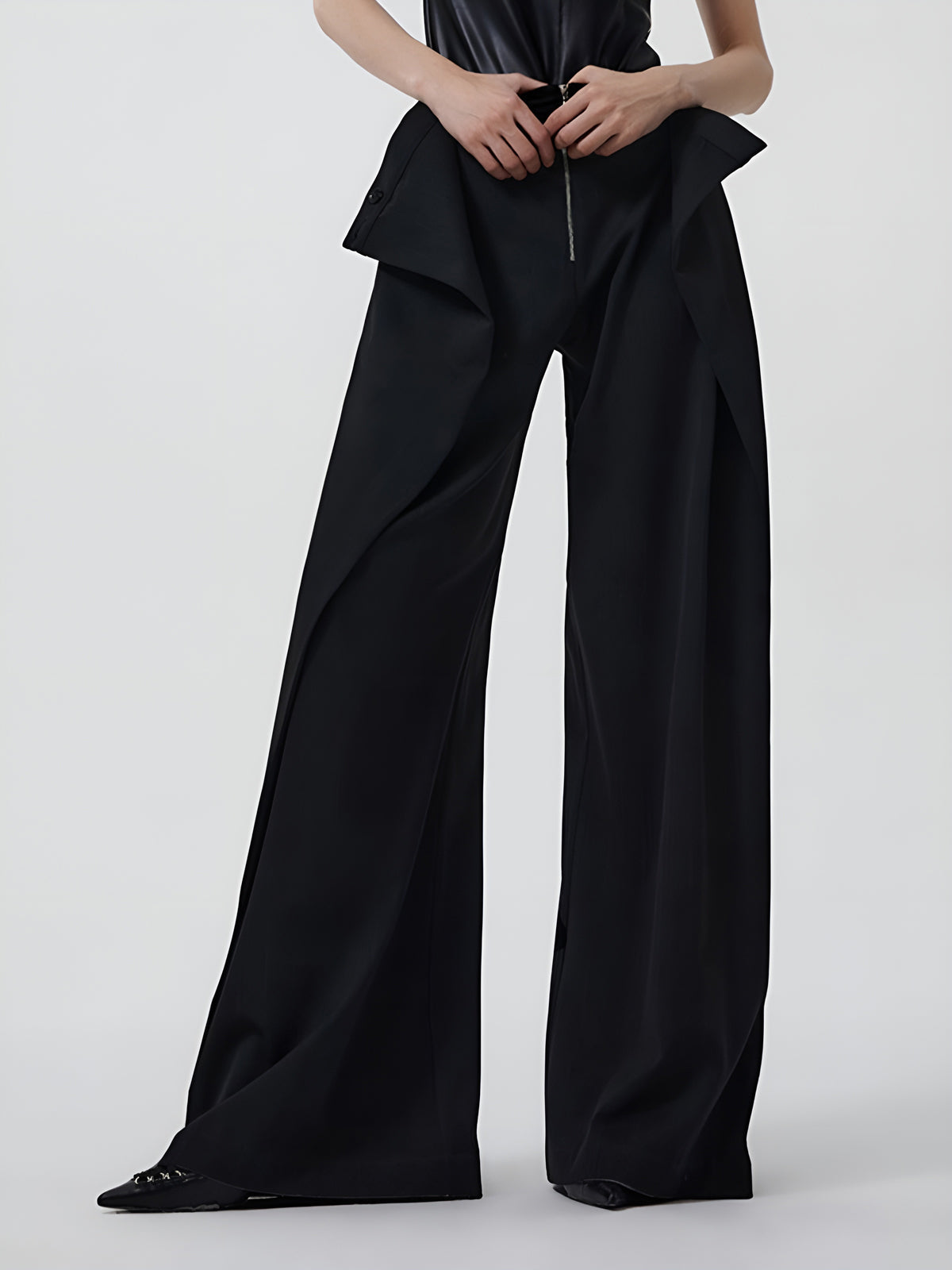 Düz Fermuarlı Pantolonlar