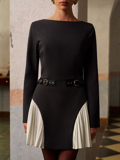 Renk Bloklu Yan-Plıtıklı Kemerli Kısa Elbise