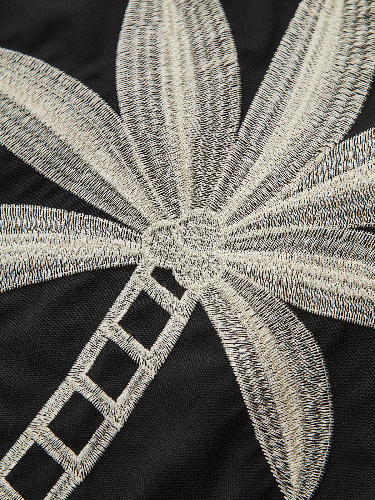 İşlemeli Yüksek Bel Geniş Paça Pantolonlar