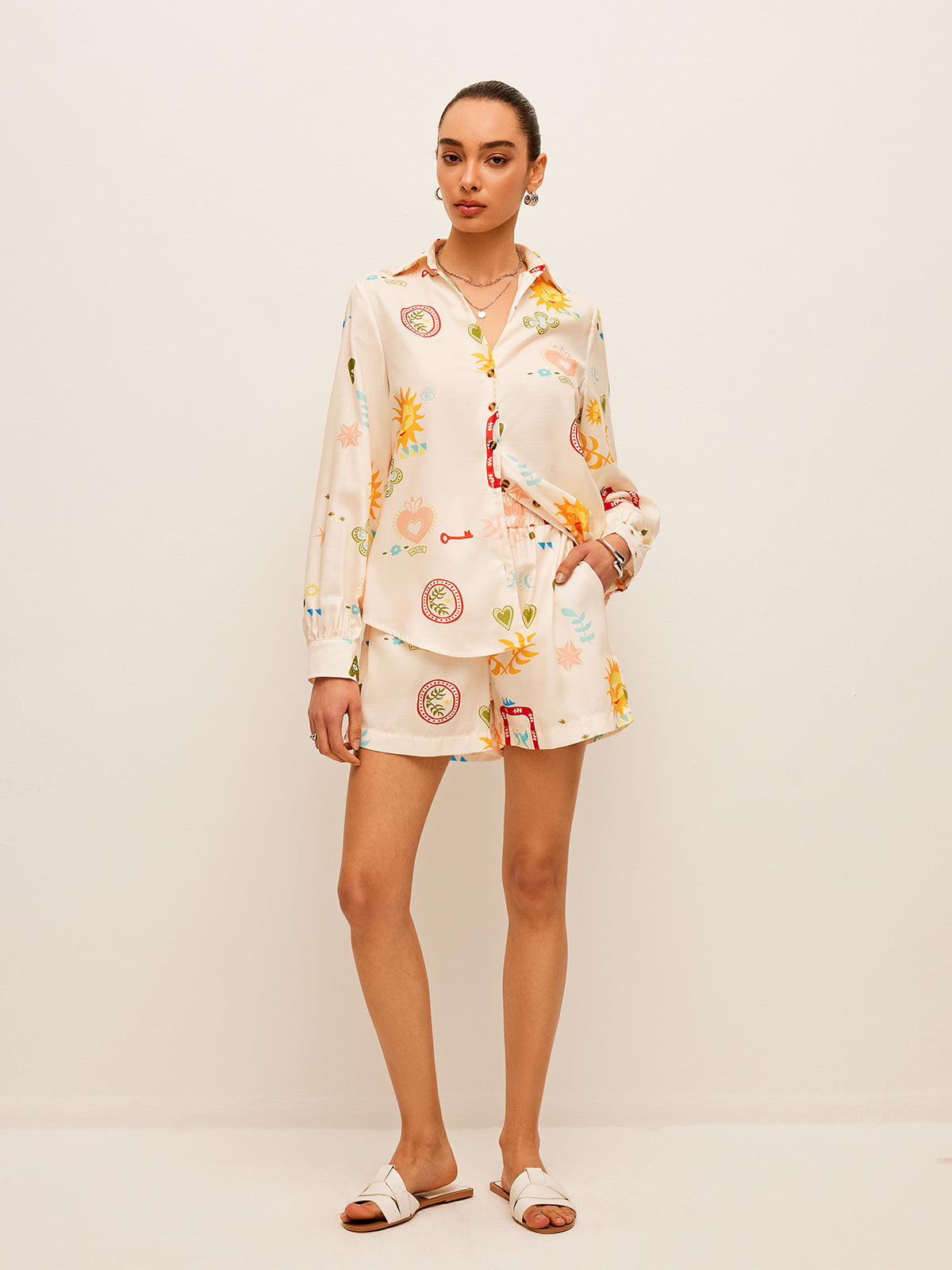 Fırfırlı Desenli Kısa Pantolon Takımı