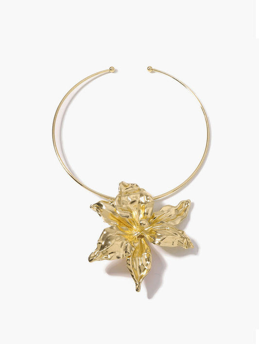 Çiçek Desenli Choker Kolye