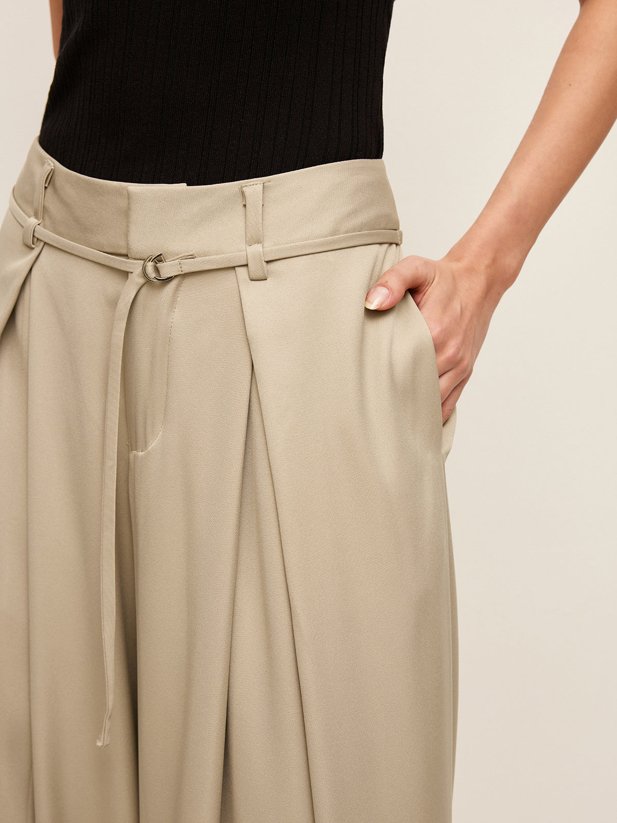 High-Waist Pockets Belted Pants