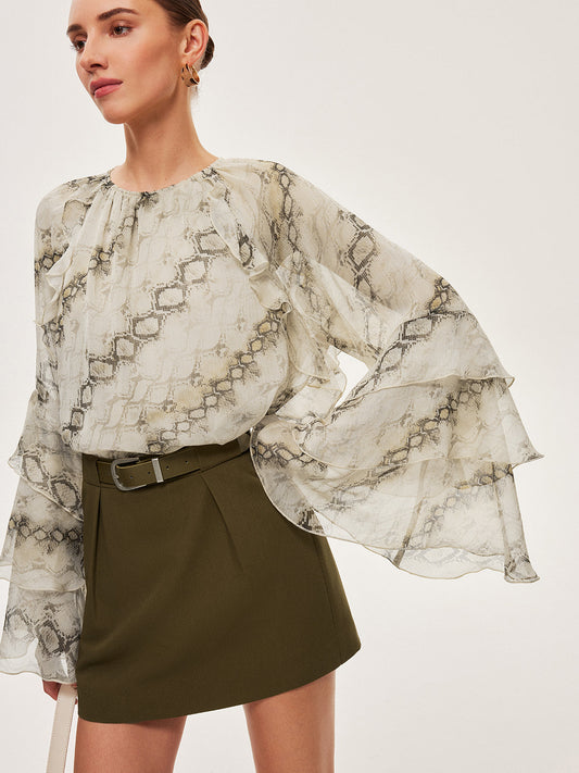 Yarı Şeffaf Desenli Volan Kollar Chiffon Bluz