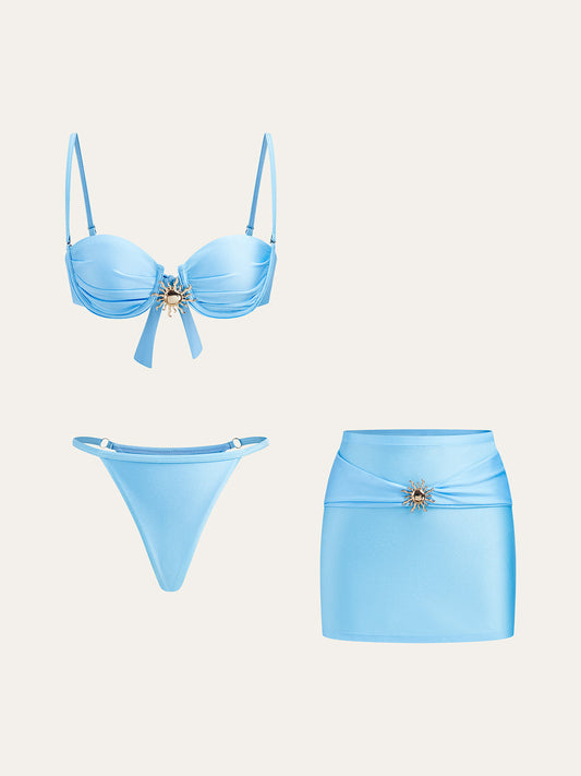 Güneş Işıltısı Bikini Seti ve Pareo Etek İle