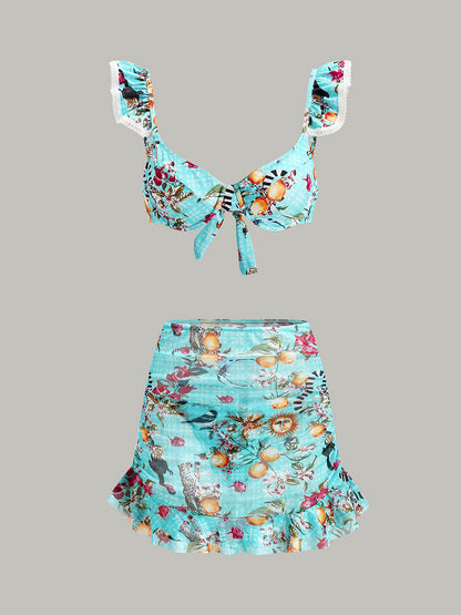 Çiçek Desenli Bikini Seti ve Pareo Etek ile