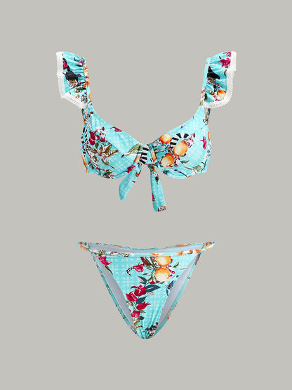 Çiçek Desenli Bikini Seti ve Pareo Etek ile